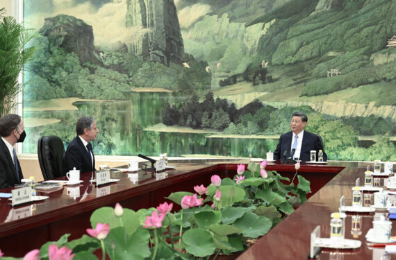 BEIJING, Presiden China Xi Jinping bertemu dengan Menteri Luar Negeri Amerika Serikat Antony Blinken yang sedang berkunjung di Beijing, ibu kota China, pada 19 Juni 2023. (Xinhua/Li Xueren)