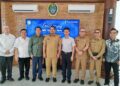 Konsul Jenderal China di Medan Zhang Min berfoto bersama Gubernur Sumatra Utara Muhammad Bobby Afif Nasution, S.E., M.M serta para pejabat dari China dan Indonesia di Medan, Provinsi Sumatra Utara, pada 14 April 2025. (Sumber: Laman Situs Konsulat Jenderal China di Medan)