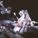 Tangkapan layar video yang diabadikan di Pusat Kendali Antariksa Beijing (Beijing Aerospace Control Center) pada 22 Mei 2025 ini menunjukkan astronaut Shenzhou-20 Chen Dong meninggalkan stasiun luar angkasa China yang sedang mengorbit untuk melakukan aktivitas di luar wahana antariksa (extravehicular activity). (Xinhua/Li Yanchen).