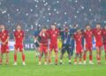 Para pemain tim nasional Indonesia merayakan kemenangan dalam pertandingan Kualifikasi Piala Dunia FIFA 2026 Zona Asia Grup C antara China melawan Indonesia di Jakarta pada 5 Juni 2025. (Xinhua/Xu Qin)