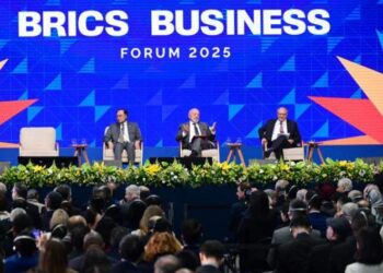 Foto yang diabadikan pada 5 Juli 2025 ini menunjukkan upacara pembukaan Forum Bisnis BRICS di Rio de Janeiro, Brasil. (Xinhua/Lucio Tavora)