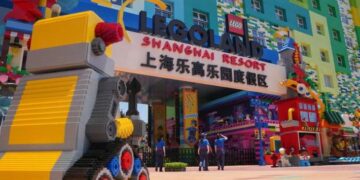 Foto yang diabadikan pada 3 Juli 2025 ini menunjukkan pemandangan LEGOLAND Shanghai Resort di Shanghai, China timur. (Xinhua/Ding Ting)